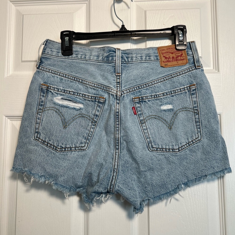 Levi's Women's 501 Original Shorts - 29 - Picture 4 of 8